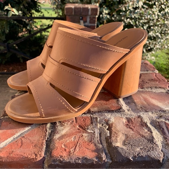 Treasure and Bond Allie Sandal - Picture 2 of 4